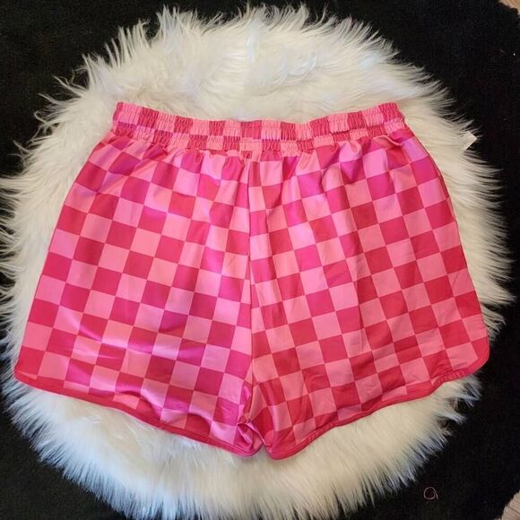 Everyday Checkered Drawstring Shorts - Picture 2 of 2